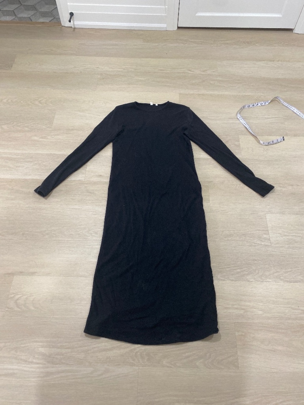 KOTN - Fitted Maxi Dress- L